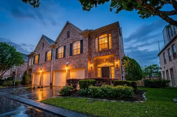 5779 Doliver Drive, Houston, TX 77057