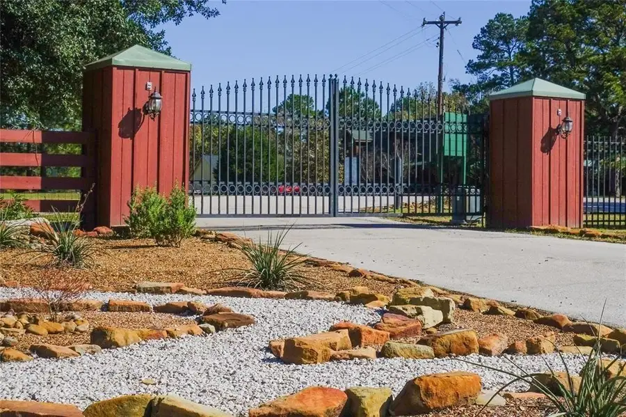 78 Hillsborough Drive, Huntsville, TX 77340 - #3