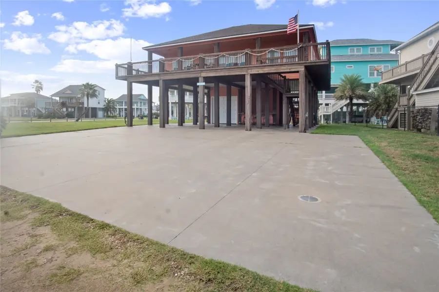 2691 Gillespie, Crystal Beach, TX 77650 - #3