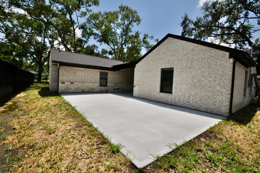 7133 Evans Street, Houston, TX 77061 - Image #3