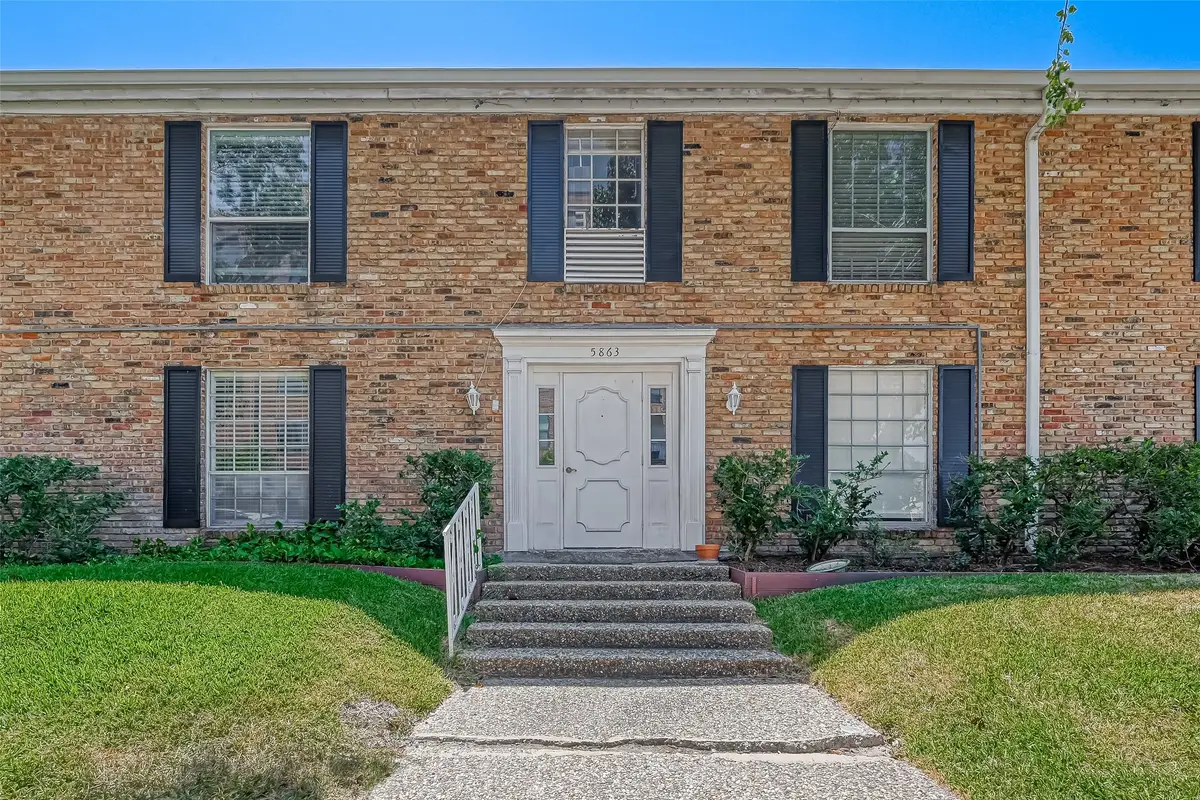5863 Inwood Drive #3, Houston, TX 77057 - Image #1