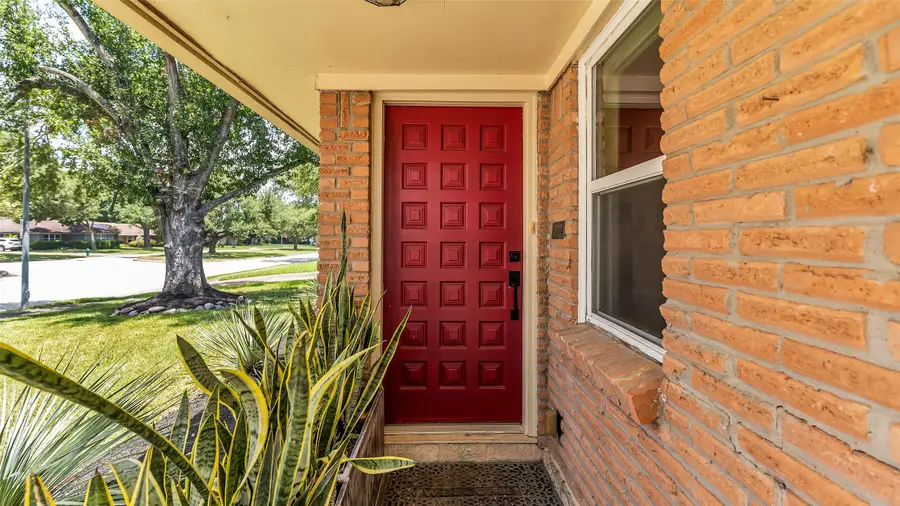 4417 Willowbend Boulevard, Houston, TX 77035 - #2