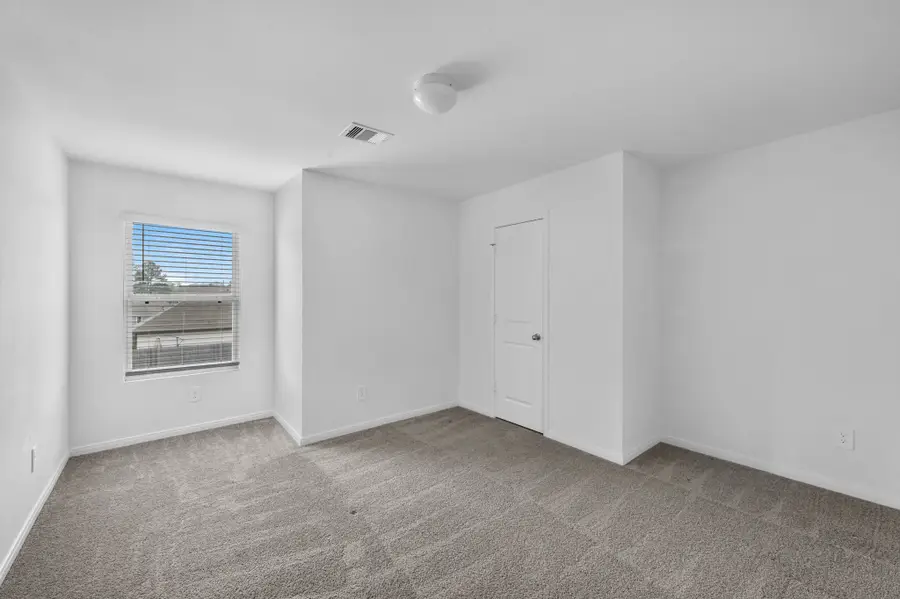 12998 Sorrento Bay Drive, Willis, TX 77318 - Image #3