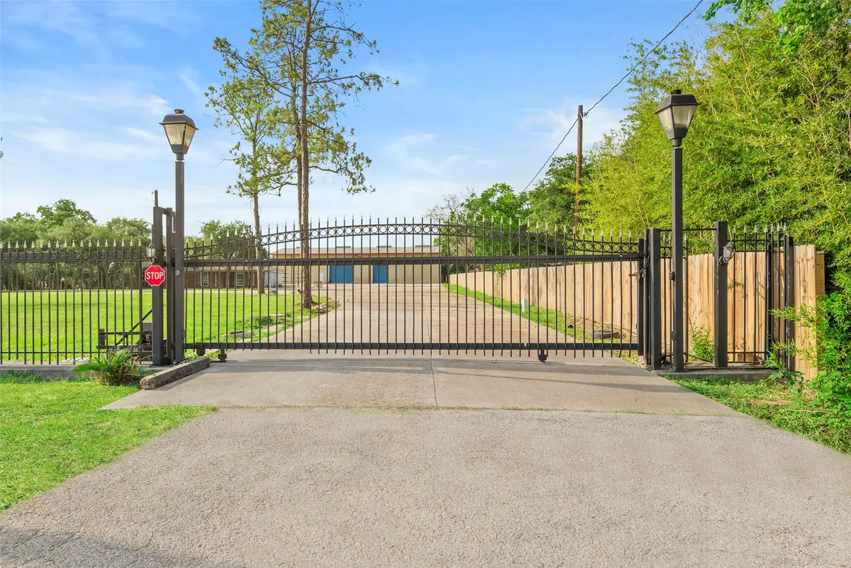 2701 Charles Lane, Sugar Land, TX 77498 - Image #1