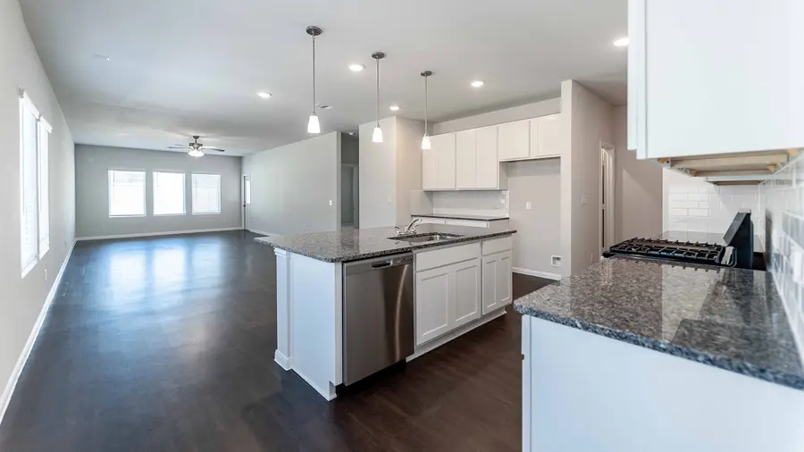 22239 Blue Crown Drive, Splendora, TX 77372 - Image #2