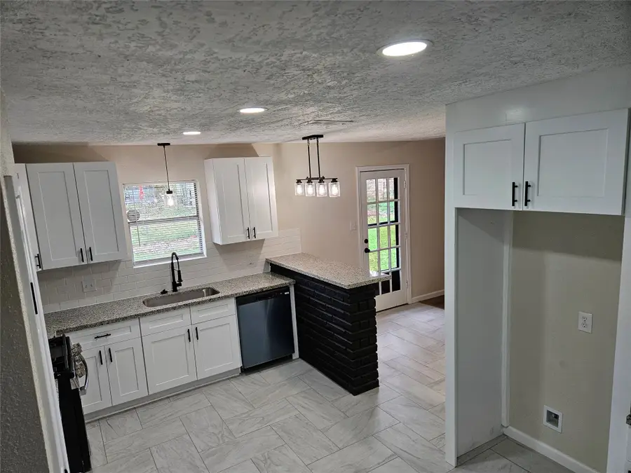 5305 Avenue M, Santa Fe, TX 77510 - #3