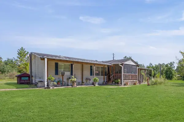 806 County Road 2112, Liberty, TX 77575