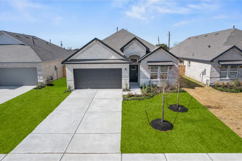8311 Amber Summit Lane, Angleton, TX 77515 - #1