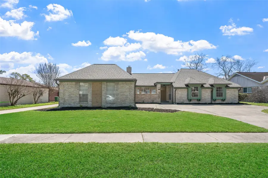 5607 Arncliffe Drive, Houston, TX 77088 - #2