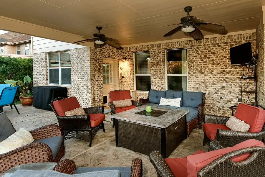 610 Manchester Trail Drive, Spring, TX 77373 - #2