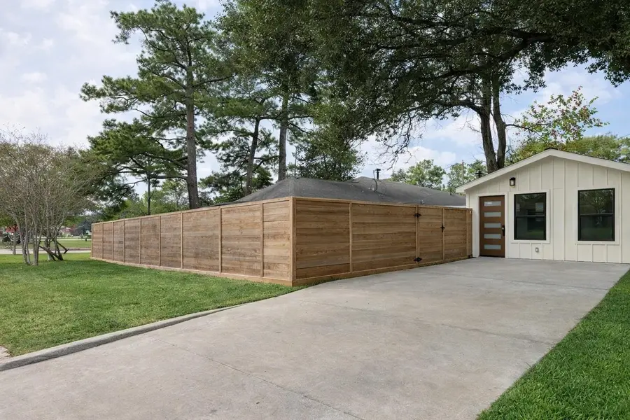 4218 T C Jester Boulevard, Houston, TX 77018 - #3