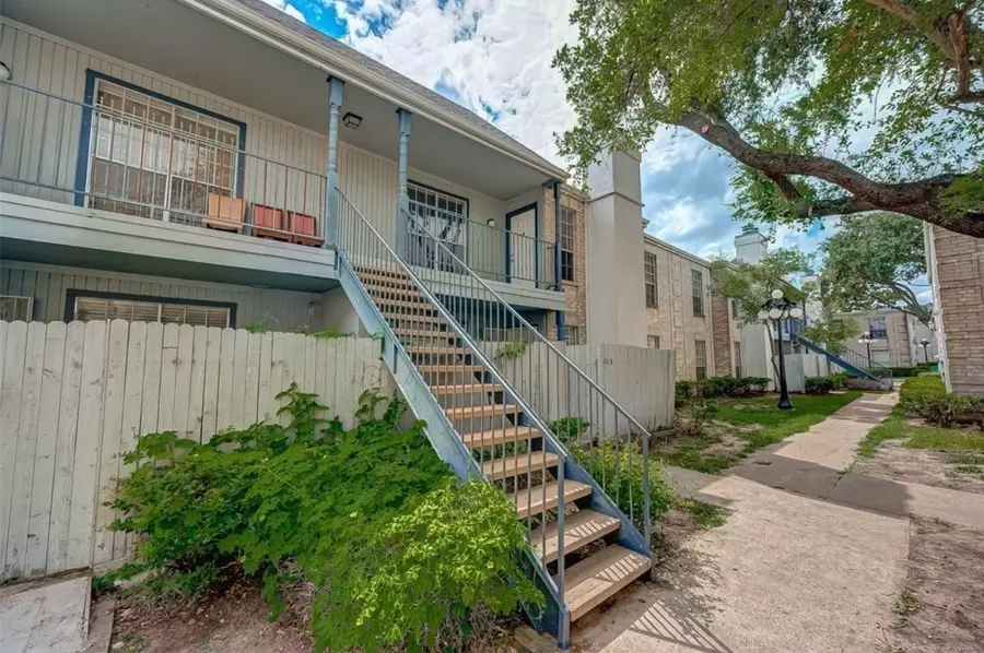 6606 De Moss Drive #1014, Houston, TX 77074 - Image #2