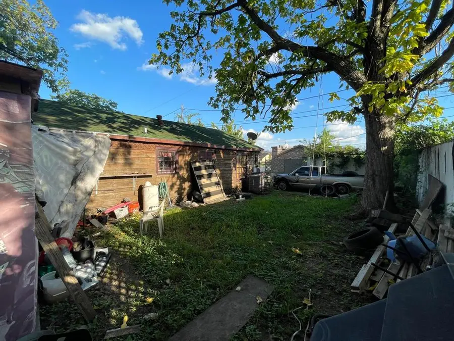 7509 Meadowview Drive, Houston, TX 77037 - Image #3