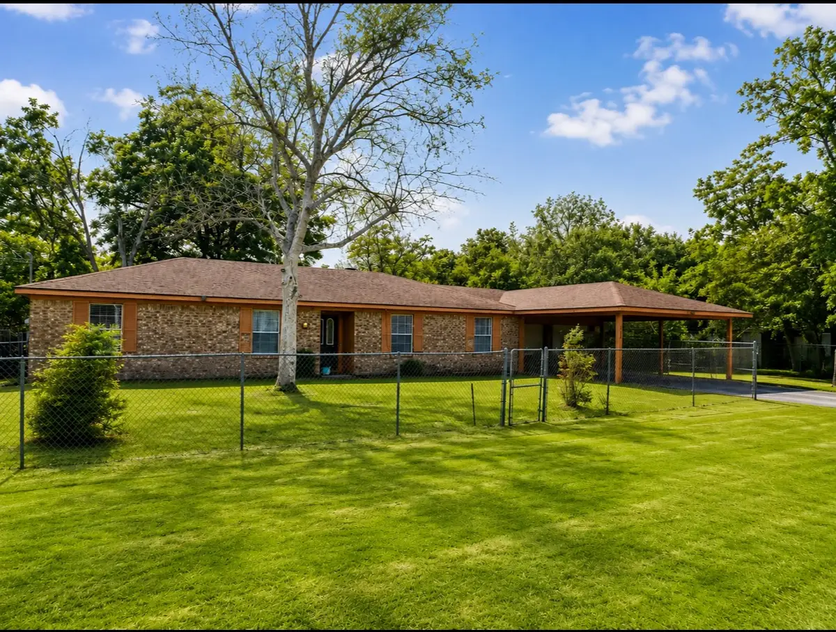 2616 Texas Avenue, Dickinson, TX 77539 - #1