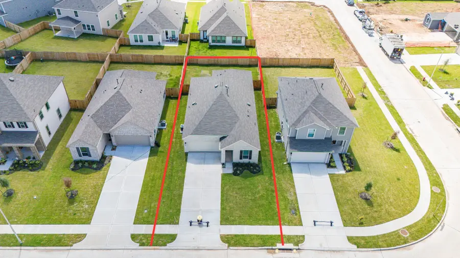 5514 Blackbird Lane, Hitchcock, TX 77563 - Image #2