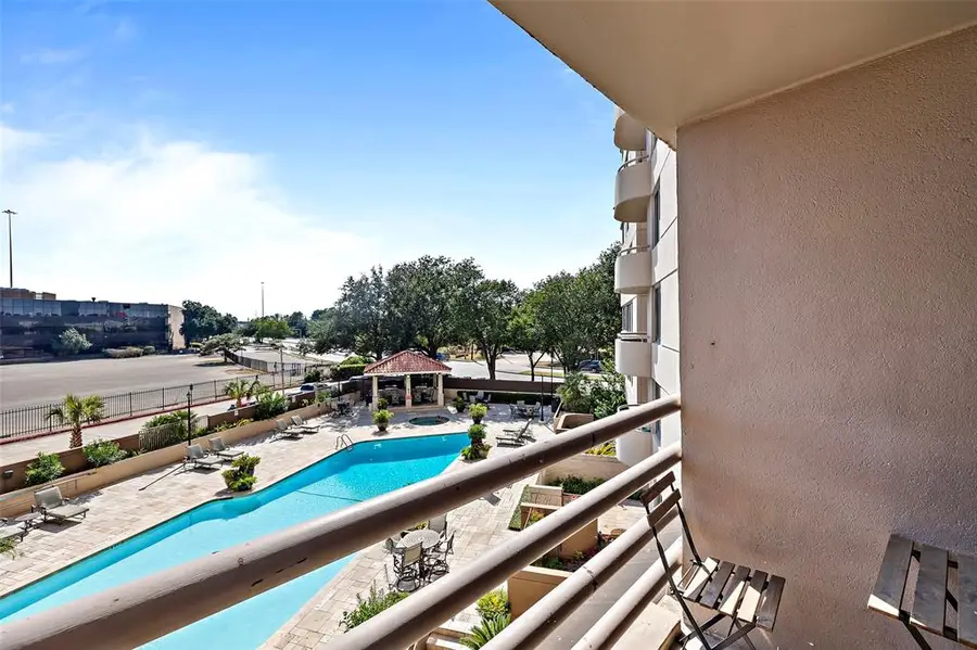 3525 Sage Road #301, Houston, TX 77056 - Image #2