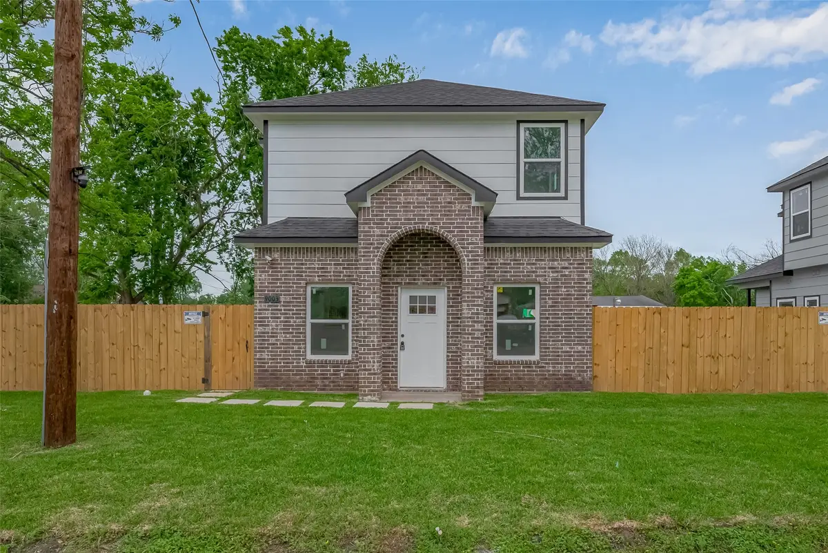 9005 Hilda Street, Houston, TX 77033 - #1