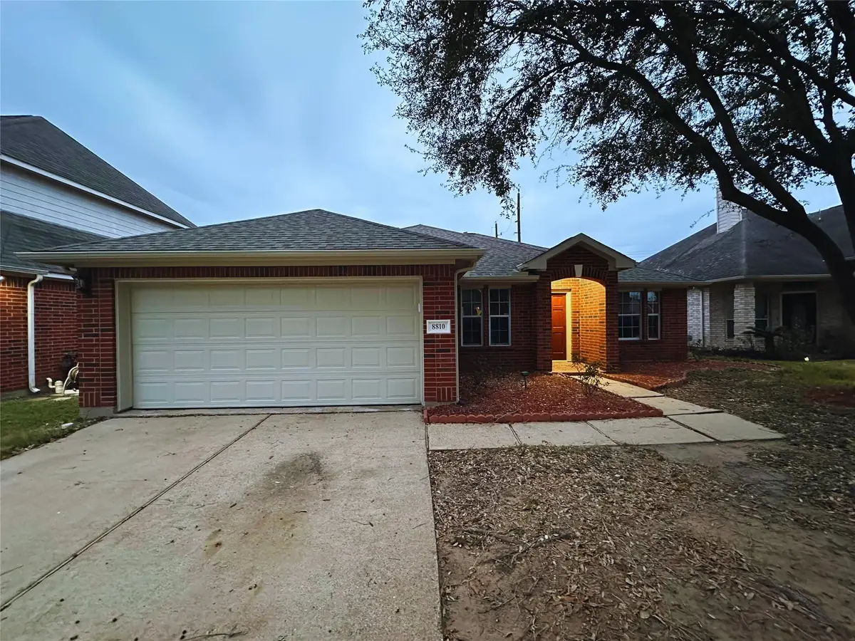 8810 Barron Wood Circle, Houston, TX 77083 - Image #1