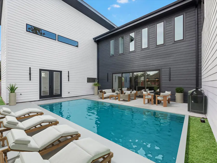 943 W 31st Street, Houston, TX 77018 - Image #3