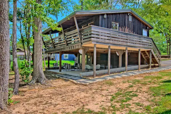 585 N Evergreen Drive, Burkeville, TX 75932