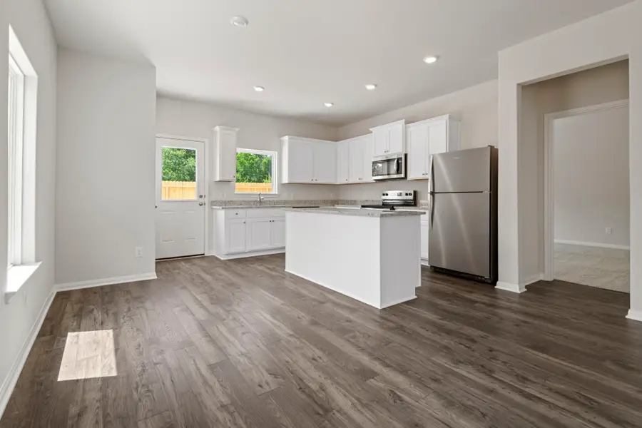 8211 Burnt Orchid Drive, Houston, TX 77016 - Image #3