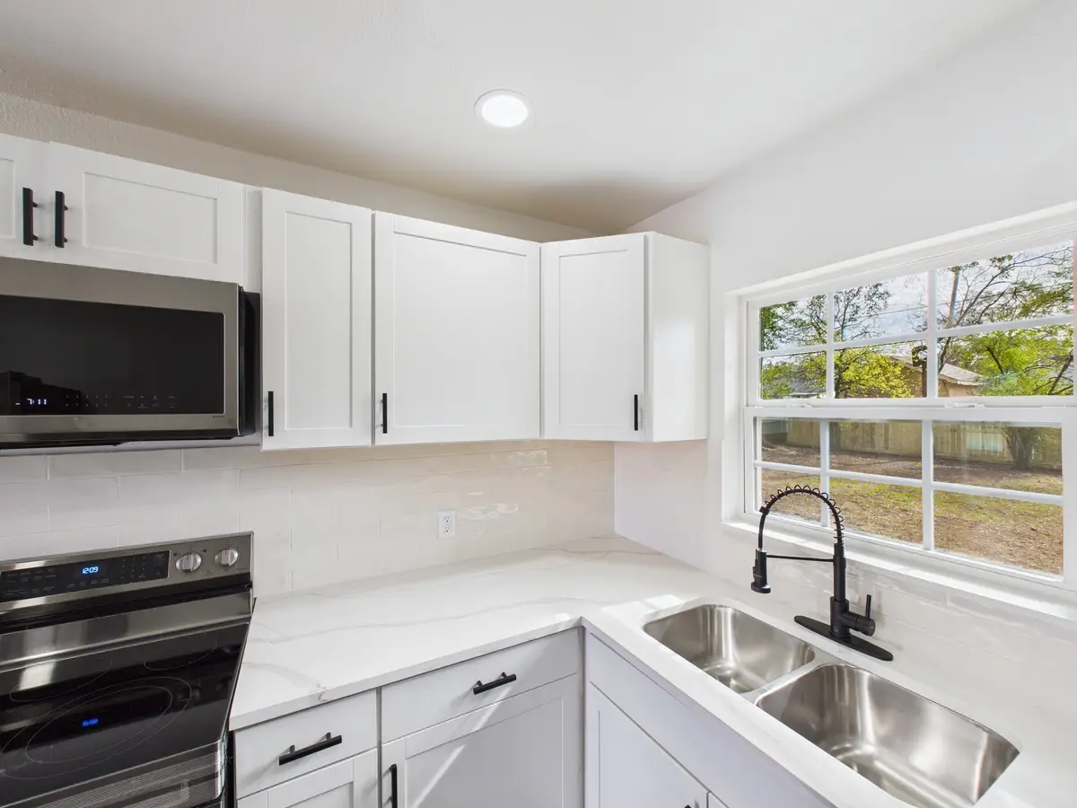 6206 Bellfort Street, Houston, TX 77087 - Image #1