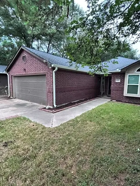 600 Spruce Dr, Conroe, TX 77302 - #1