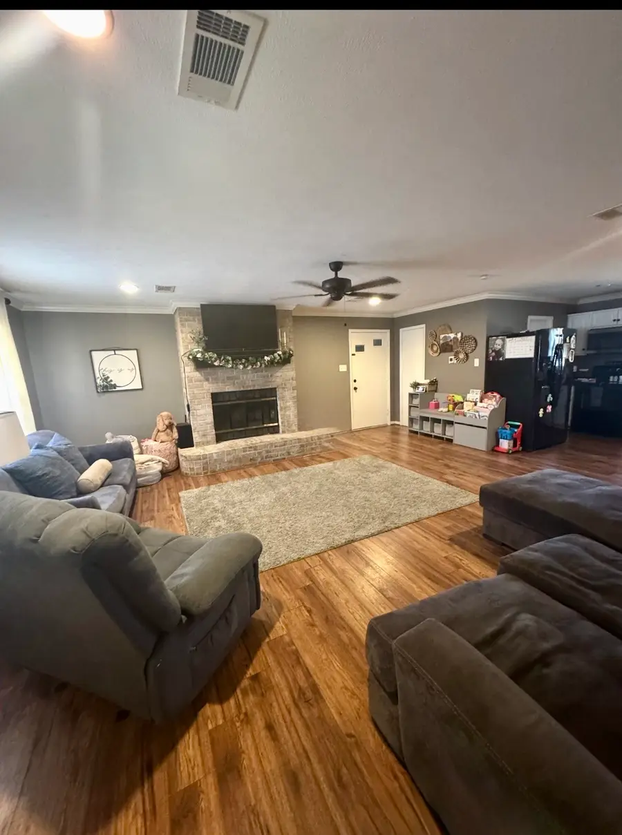 2500 E Houston Avenue, Crockett, TX 75835 - #3