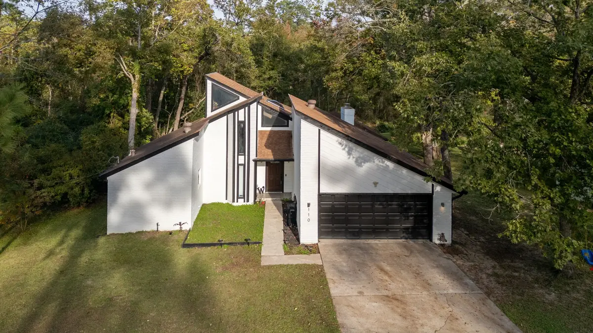 110 Hanover Lane, Panorama Village, TX 77304 - Image #1