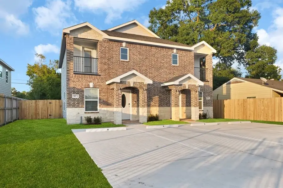 7923 Bowen Street #A/B, Houston, TX 77051 - Image #2