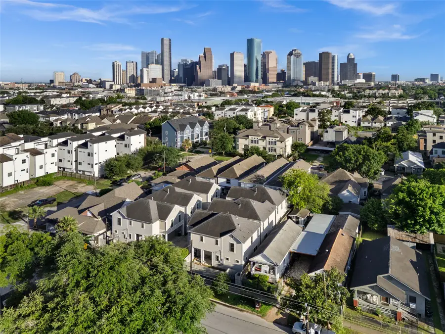 1707 Crockett Street #C, Houston, TX 77007 - #2