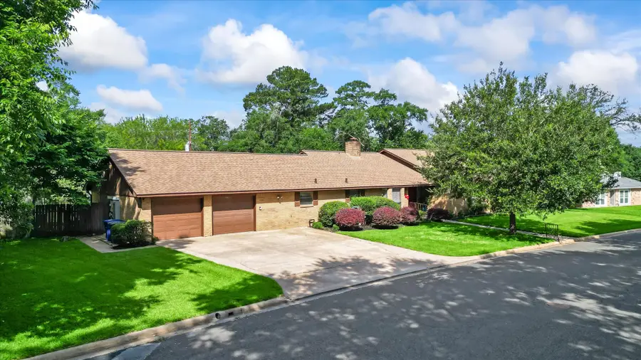 120 Hickory Street, Huntsville, TX 77320 - #2