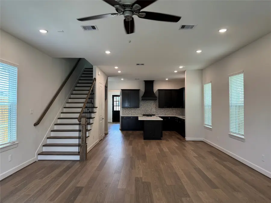 2523 S Houston Avenue, Pearland, TX 77581 - #2