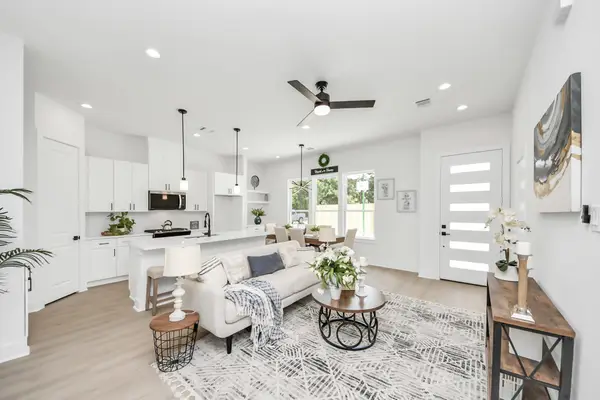 860 Rachel Street #D, Houston, TX 77091