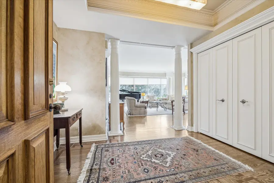 101 Westcott Street #202, Houston, TX 77007 - Image #3