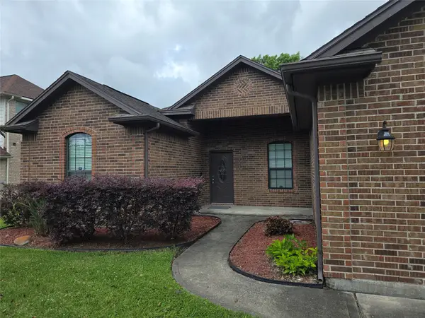 5118 Bayou Drive, Dickinson, TX 77539