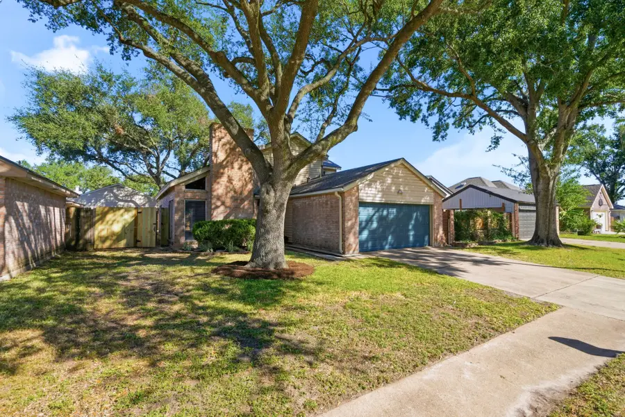 12014 S Youngwood Lane, Houston, TX 77043 - Image #2