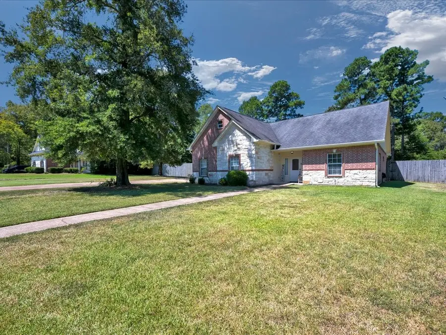290 Austin Lane, Pollok, TX 75969 - #3