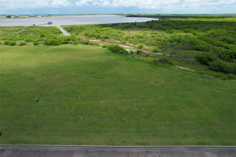 3406 Beachside Boulevard, Palacios, TX 77465 - Image #2