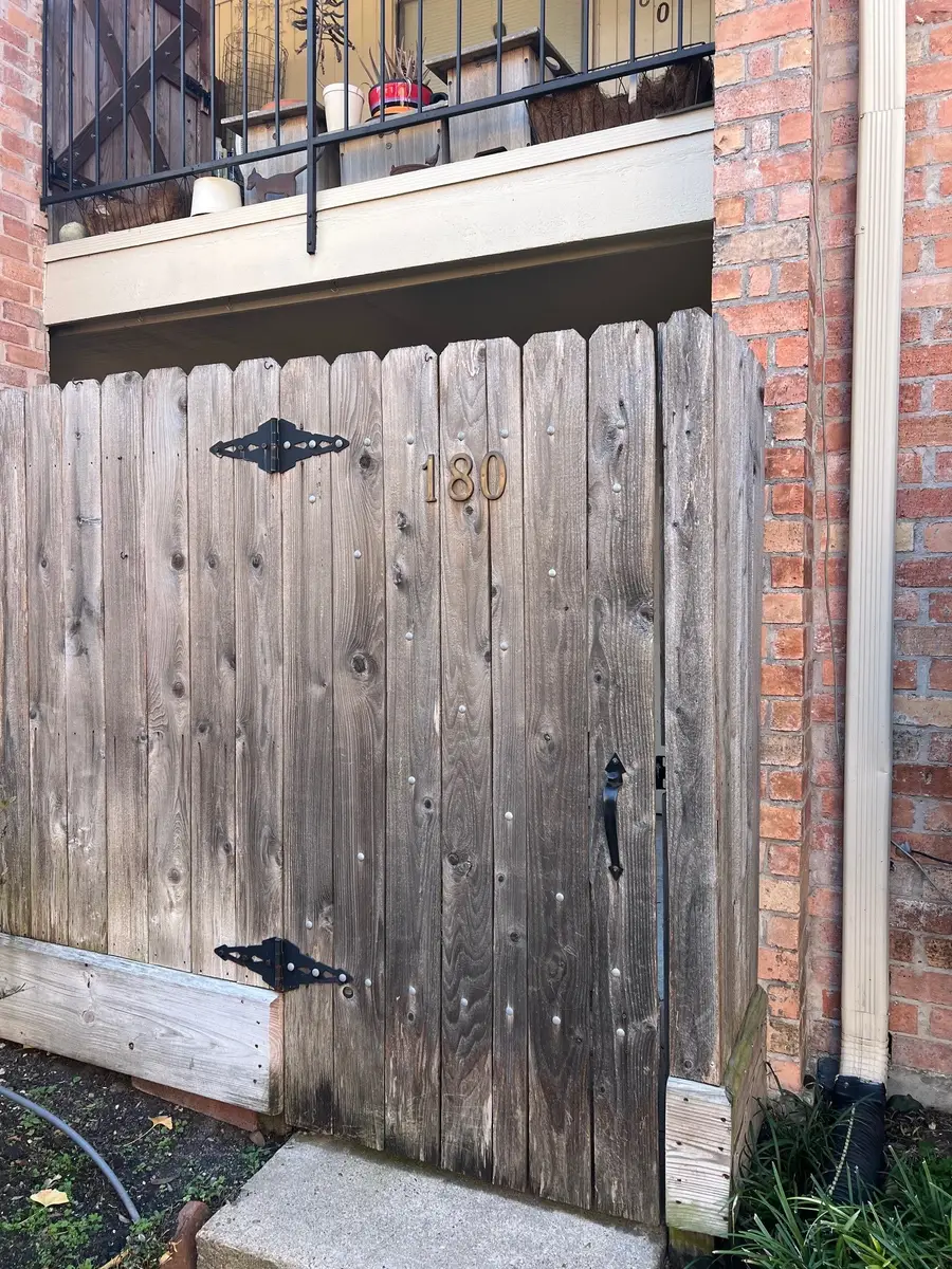 1601 S Shepherd Drive #180, Houston, TX 77019 - #3