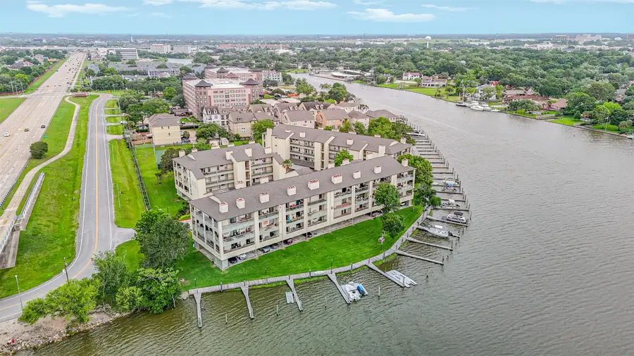 18809 Egret Bay Boulevard #306, Webster, TX 77058 - Image #3