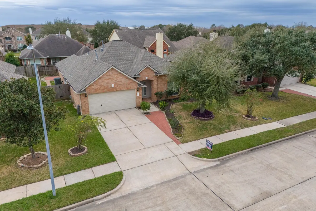 1318 Diamante Drive, Pasadena, TX 77504 - Image #1