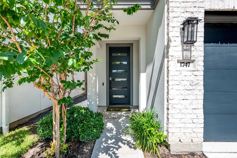 1747 Ojeman Spring Lane, Houston, TX 77055 - Image #2