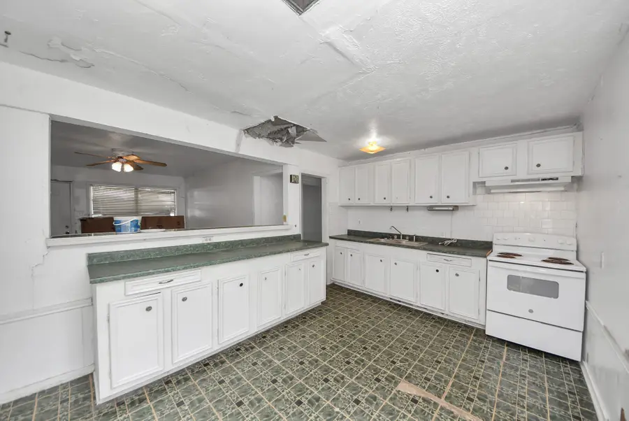 4914 Paradise Lane, Houston, TX 77048 - #3