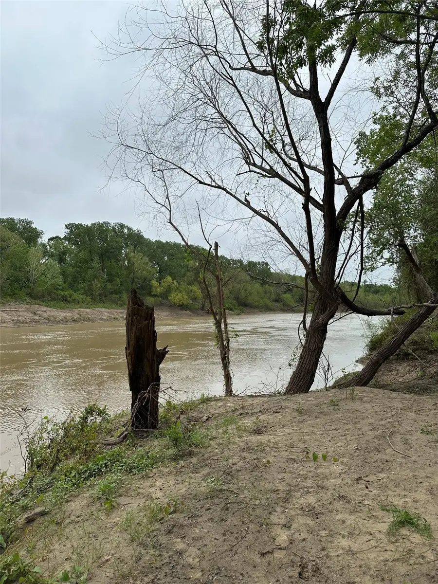 2662 Private Road 1195, Midway, TX 75852 - Image #2