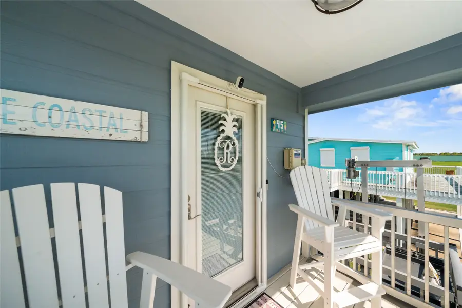 95 Orleans Street S, Matagorda, TX 77457 - Image #2
