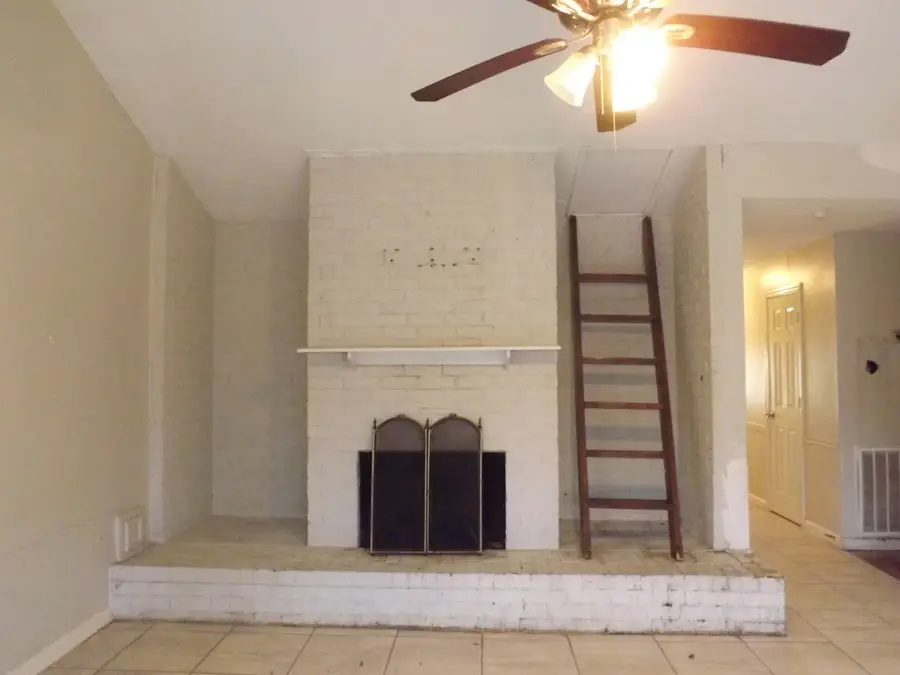 11810 Grapewood Drive, Houston, TX 77089 - Image #2
