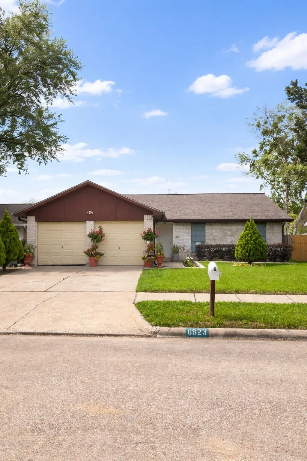 6823 La Violetta Drive, Houston, TX 77083 - #1