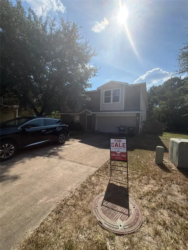 2047 Vanamen Court, Conroe, TX 77304