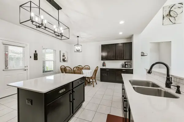 10018 Chase Court, Baytown, TX 77521